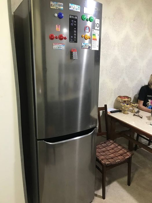 Продам холодильник