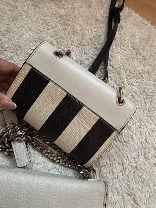 2 оригинални чанти GUESS/обща цена- 30 лв