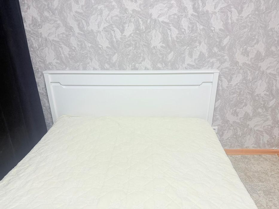 Двухспальная кровать