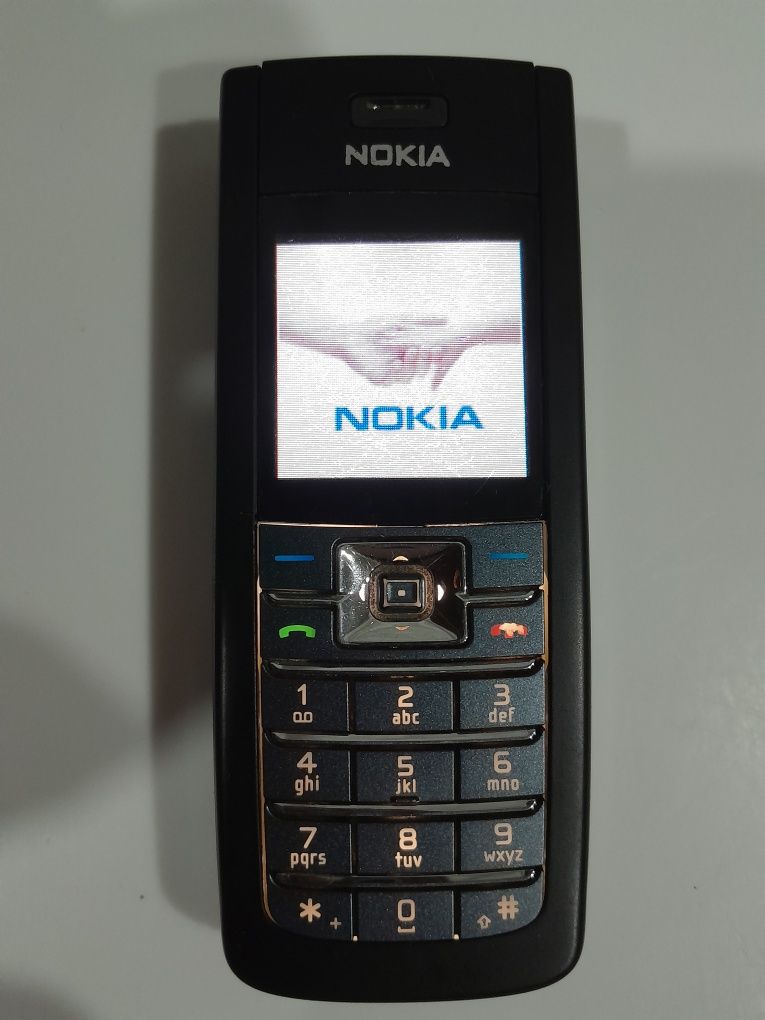 Assalom alekum telefon sotiladi original Nokia 6235 Qora Rang