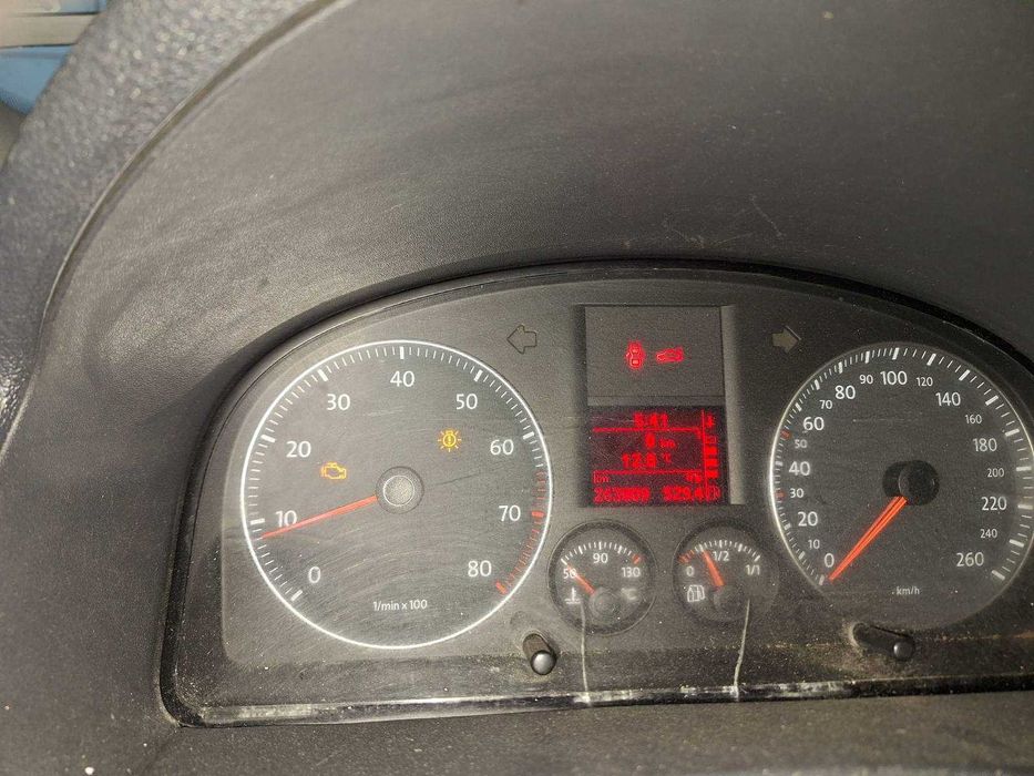 VW Caddy 2,0 - 109 к.с.