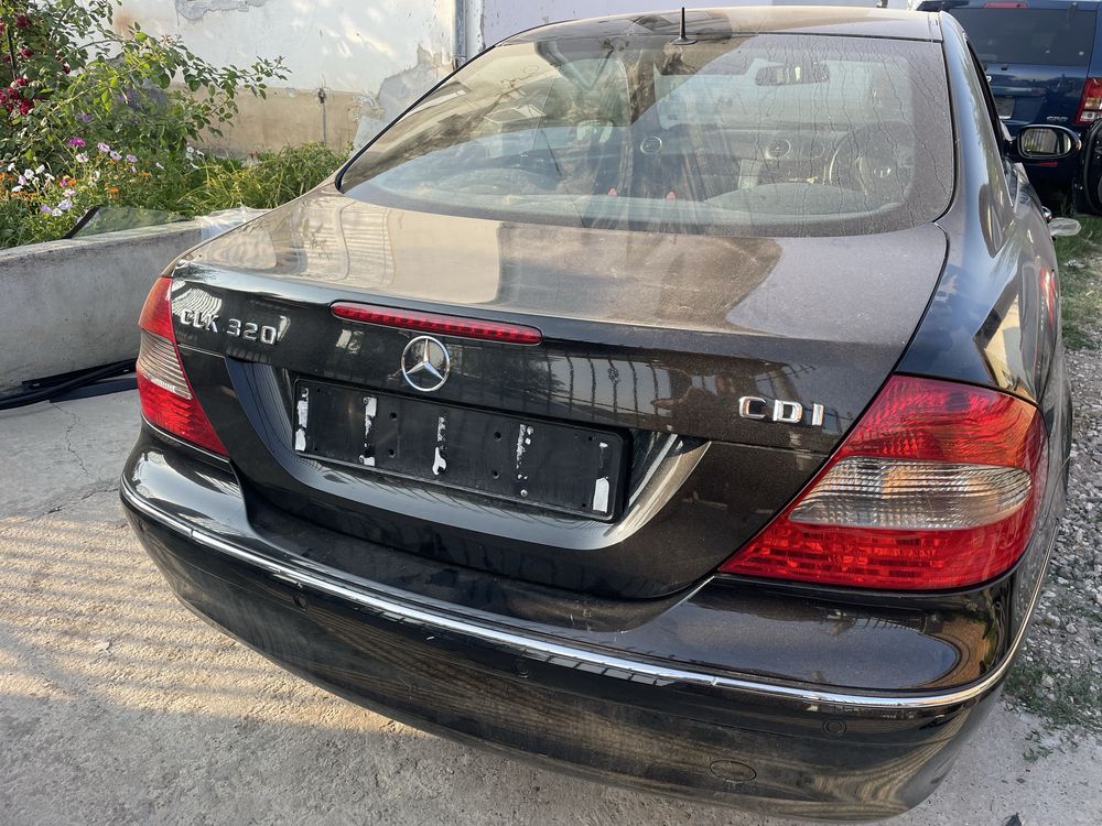 Mercedes CLK320 на части