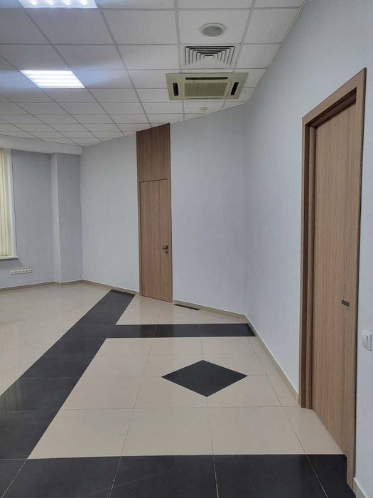 Офис в бизнес центре 60м2