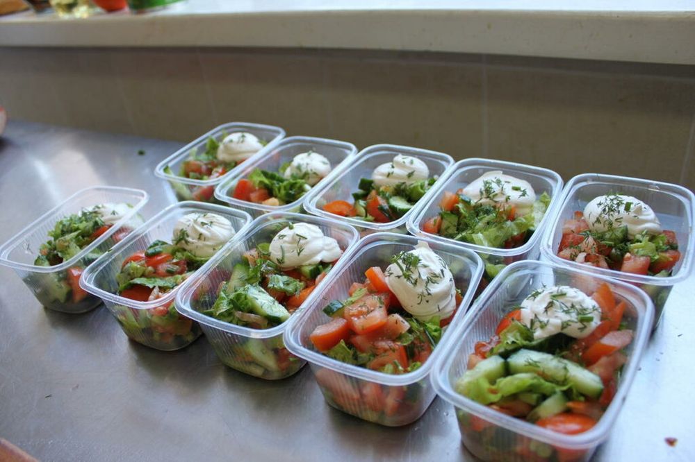 Горячие домашние обеды по доступной цене.