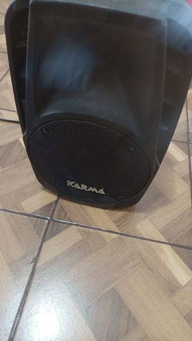 Vând boxa karma puternica