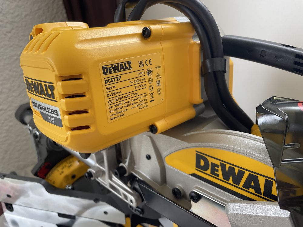DeWALT DCS727N-XJ, XR. Circular Stationar Profesional, Original Nou !