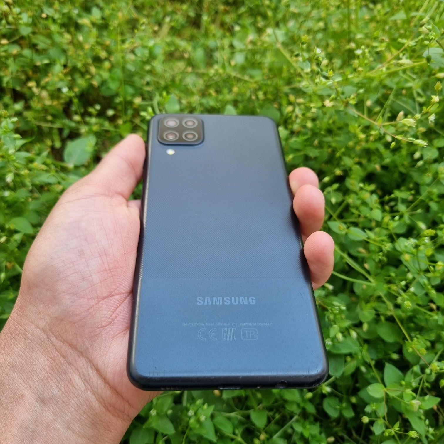 Samsung Galaxy A12 sotiladi ideal karobka dakument