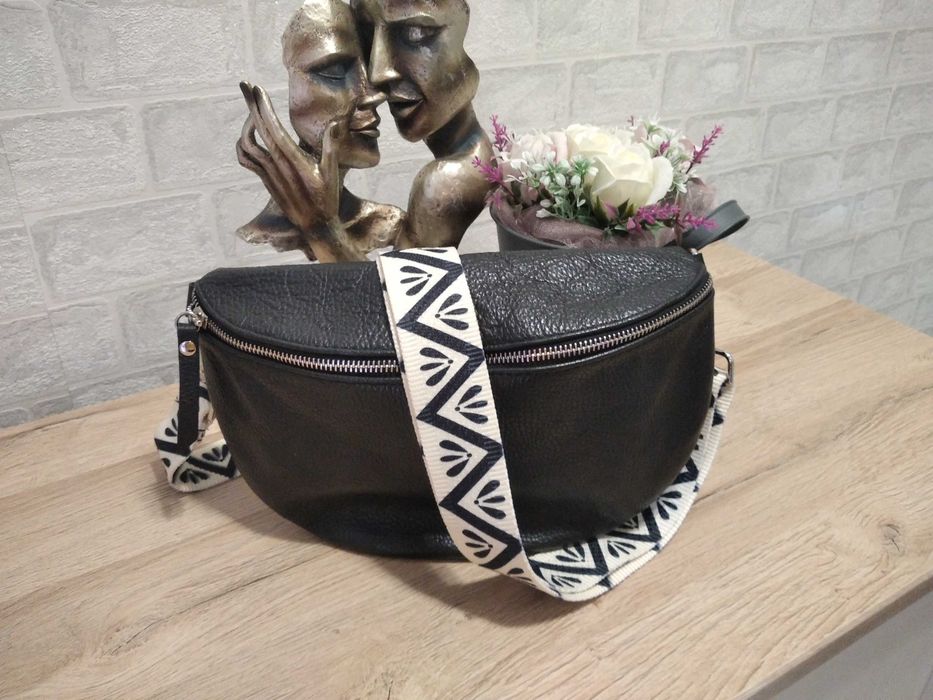 Дамска чанта, модел cross-body