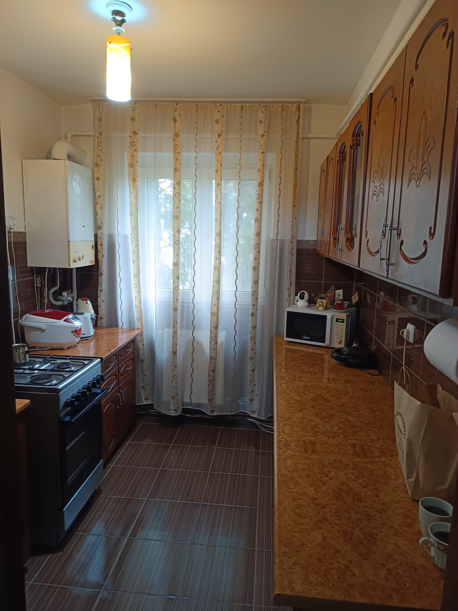 Apartament 2 camere decomandat, Etaj 1,
