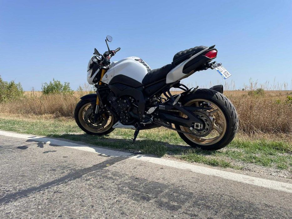 Yamaha fz8 naked