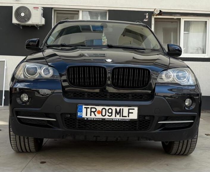 Vand BMW X5 in stare impecabila.