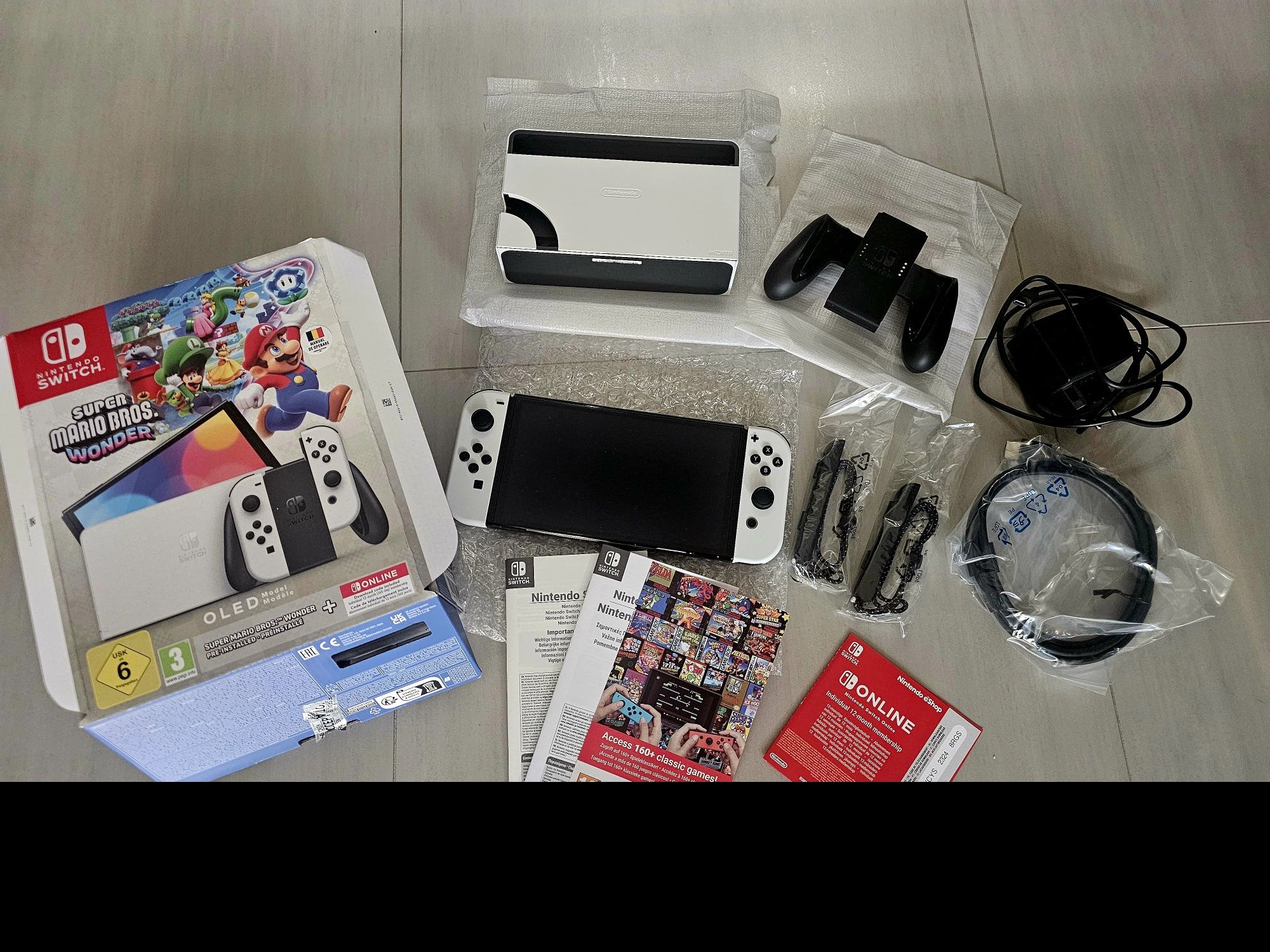 NINTENDO SWITCH OLED + Joc Luigi Mansion 2