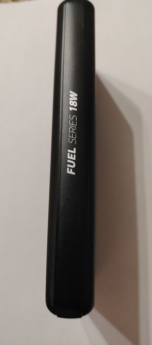 Външна батерия Xtorm Fuel 20000mAh.