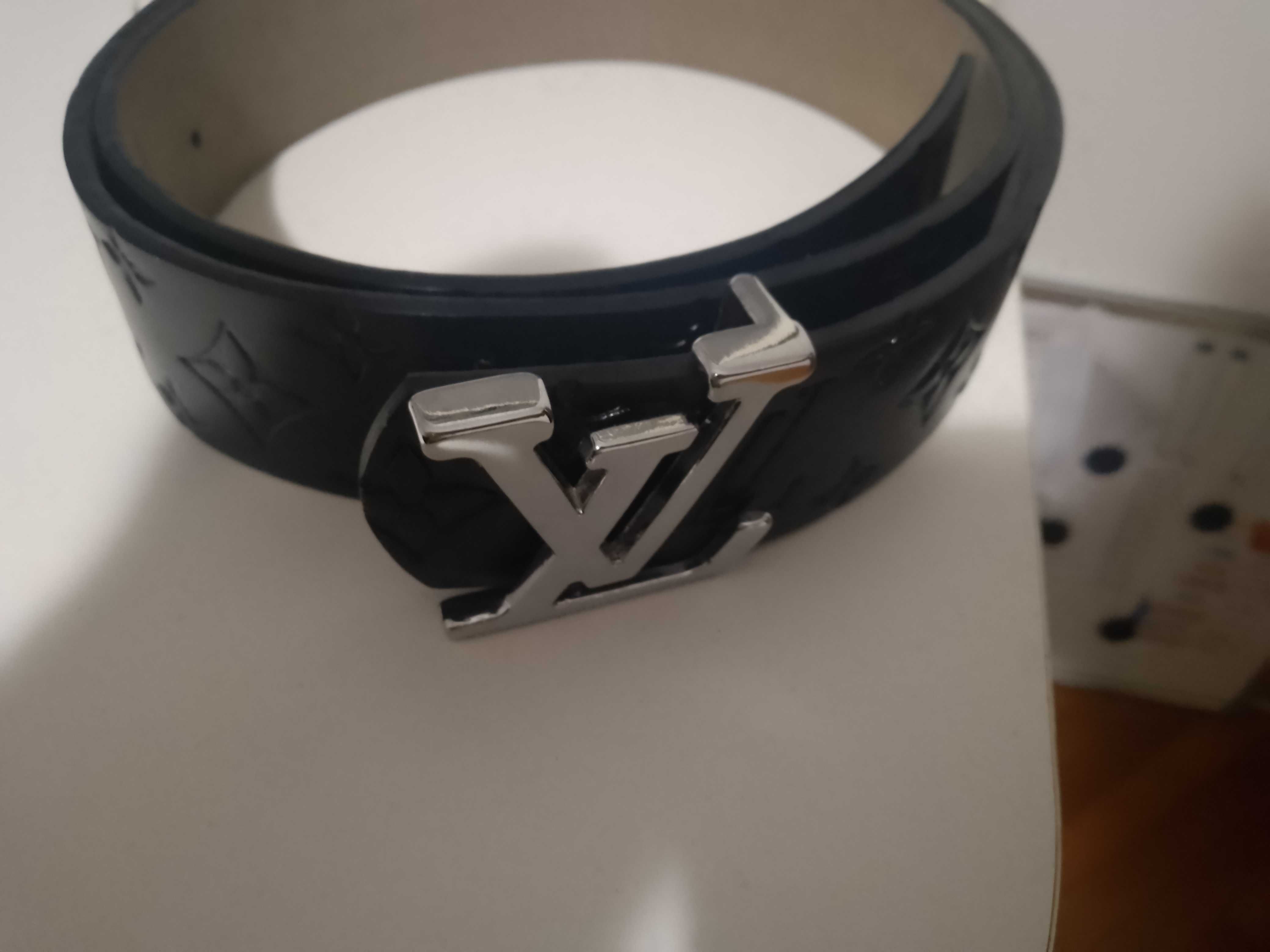 Curea Luis Vuitton