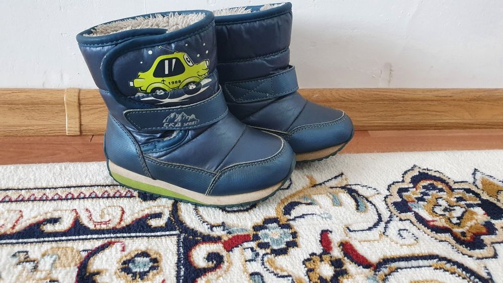 Зимняя обувь. 24 размер. От бренда Сказка