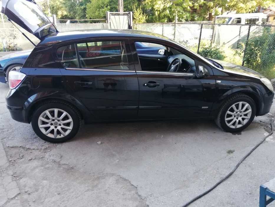 Опел Астра Х на части