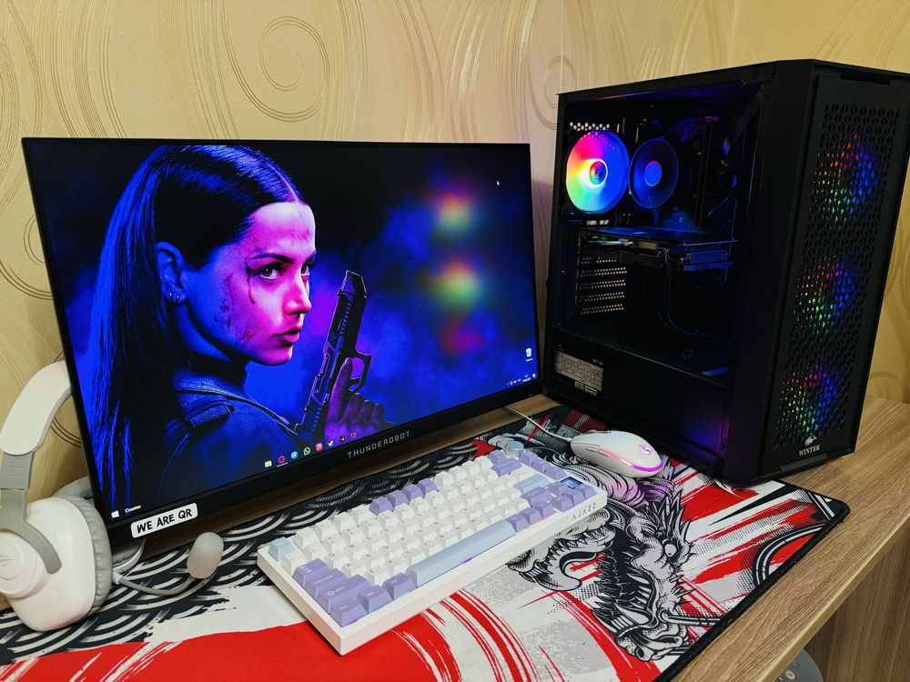 ИГРОВОЙ КОМП С МОНИТОРОМ 100 гц на кронштейне