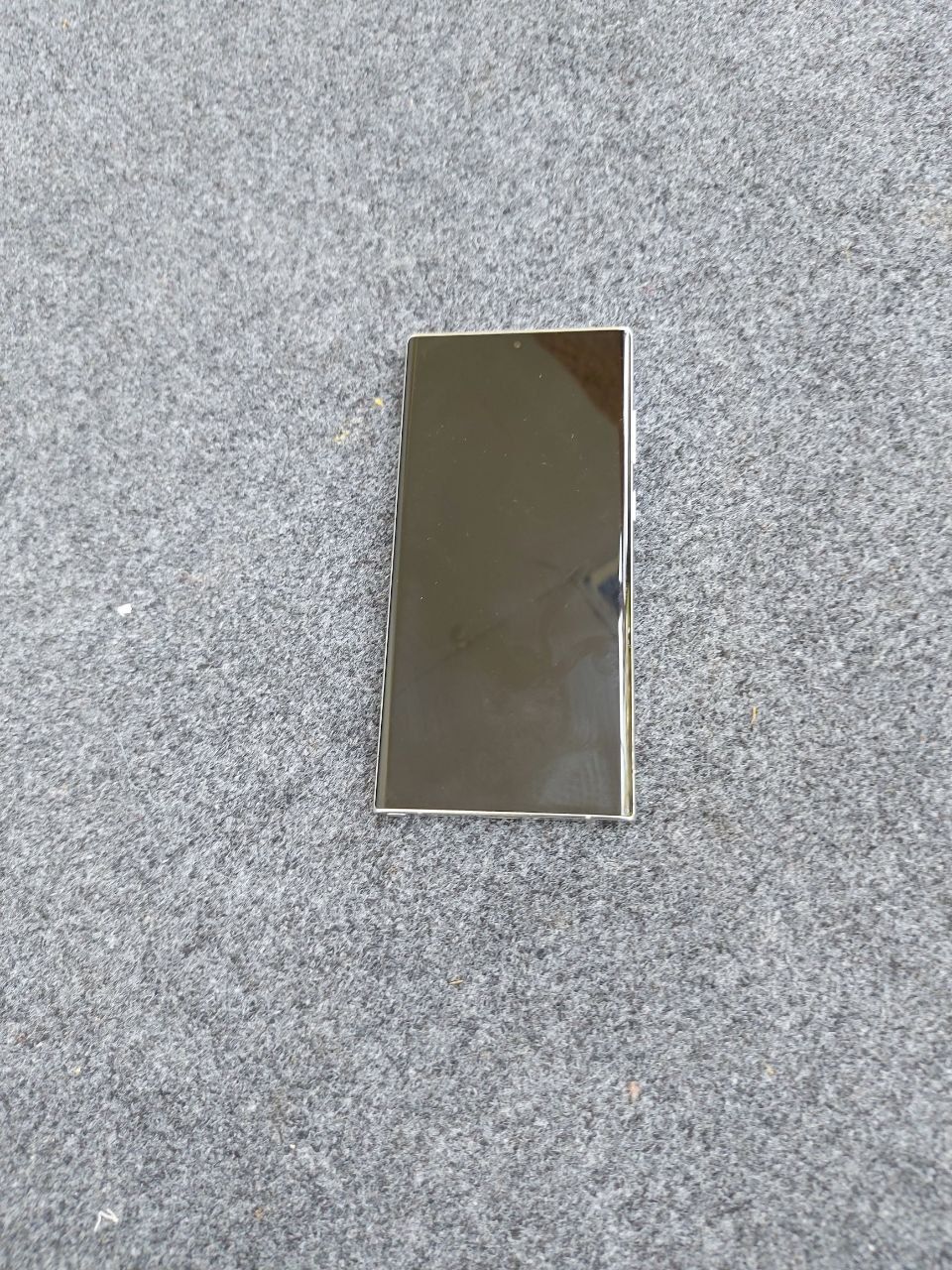 Samsung s22 ultra srochna pul kerak