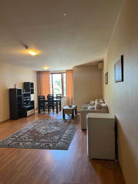 Продава се обзаведен тристаен апартамент/ 121м²/к.кЗлатни пясъци/Варна