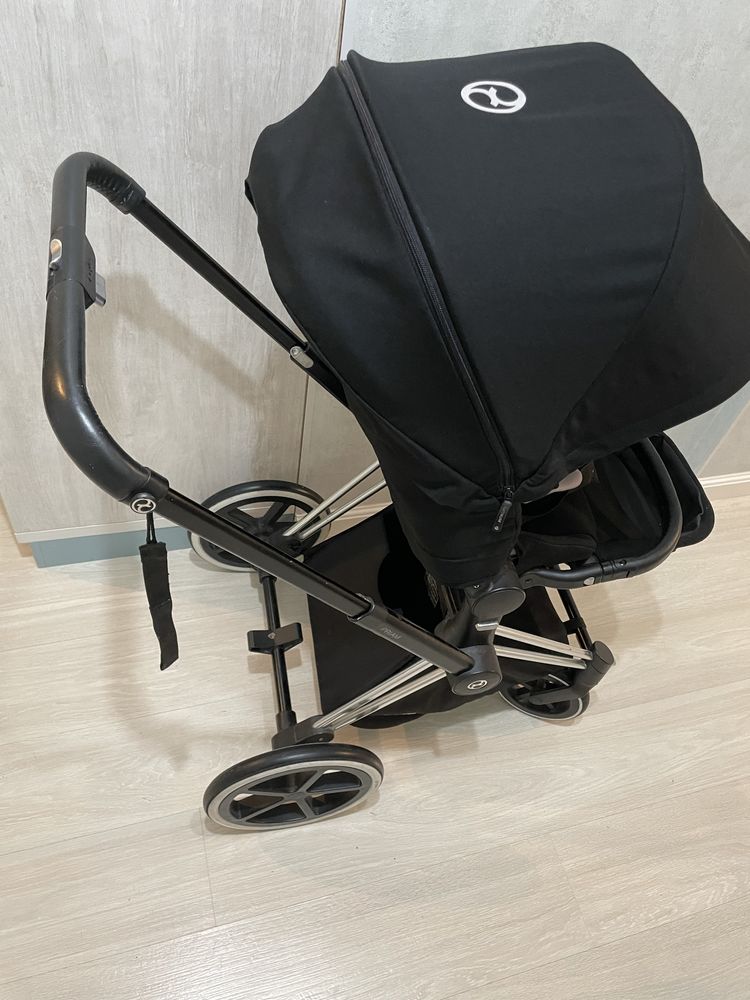 Продам крутую коляску Cybex Priam