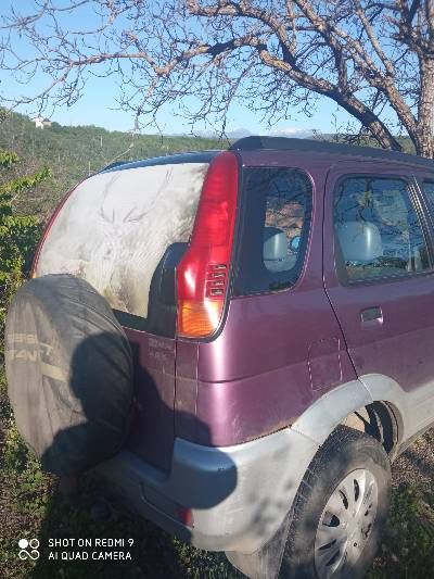 Джип Daihatsu с прогорена гарнитура