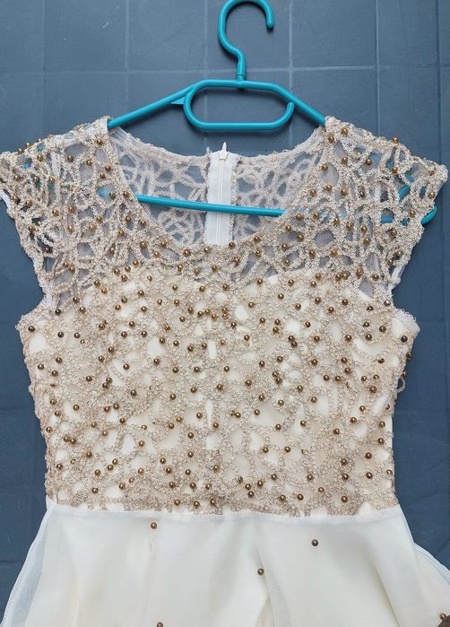 Rochie seara cu broderie S/M impecabila