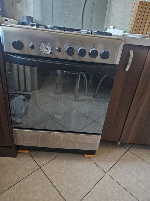 Vand aragaz inox Ariston