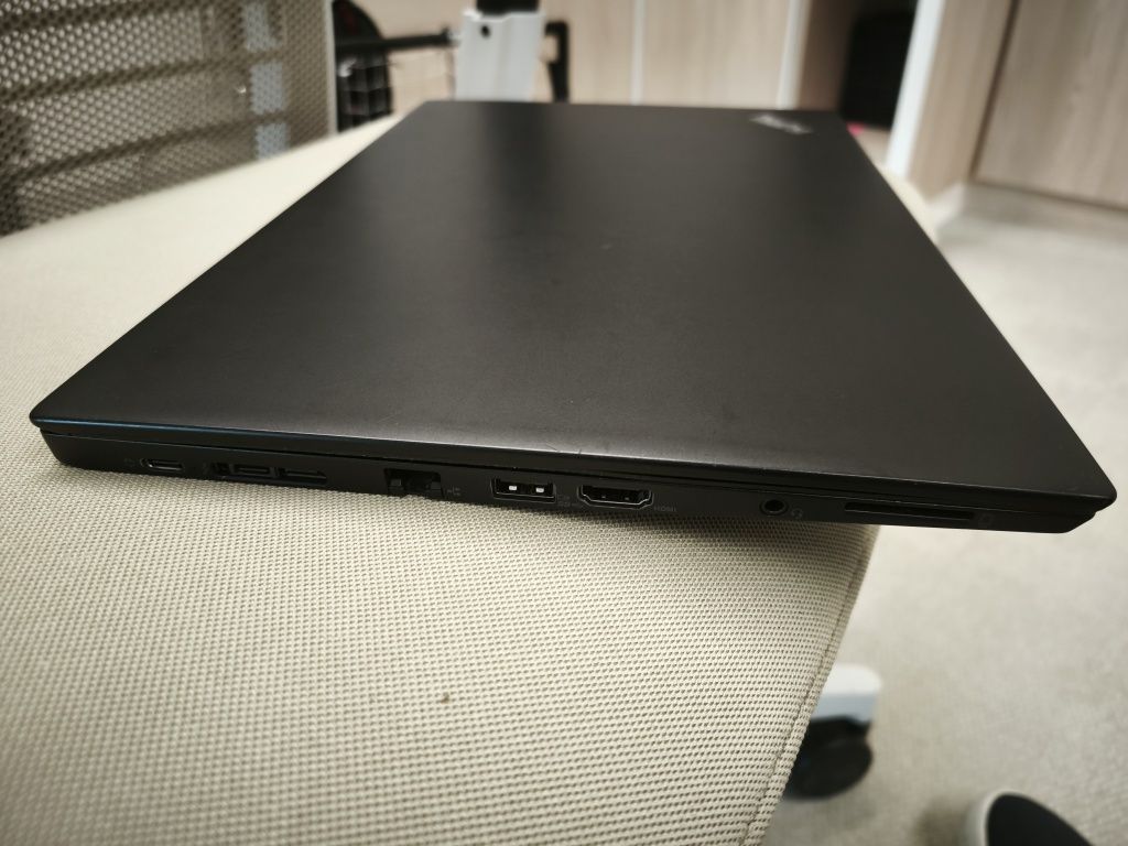 Lenovo T480, 256 SSD, i7-8650, 8GB ram, Touchscreen