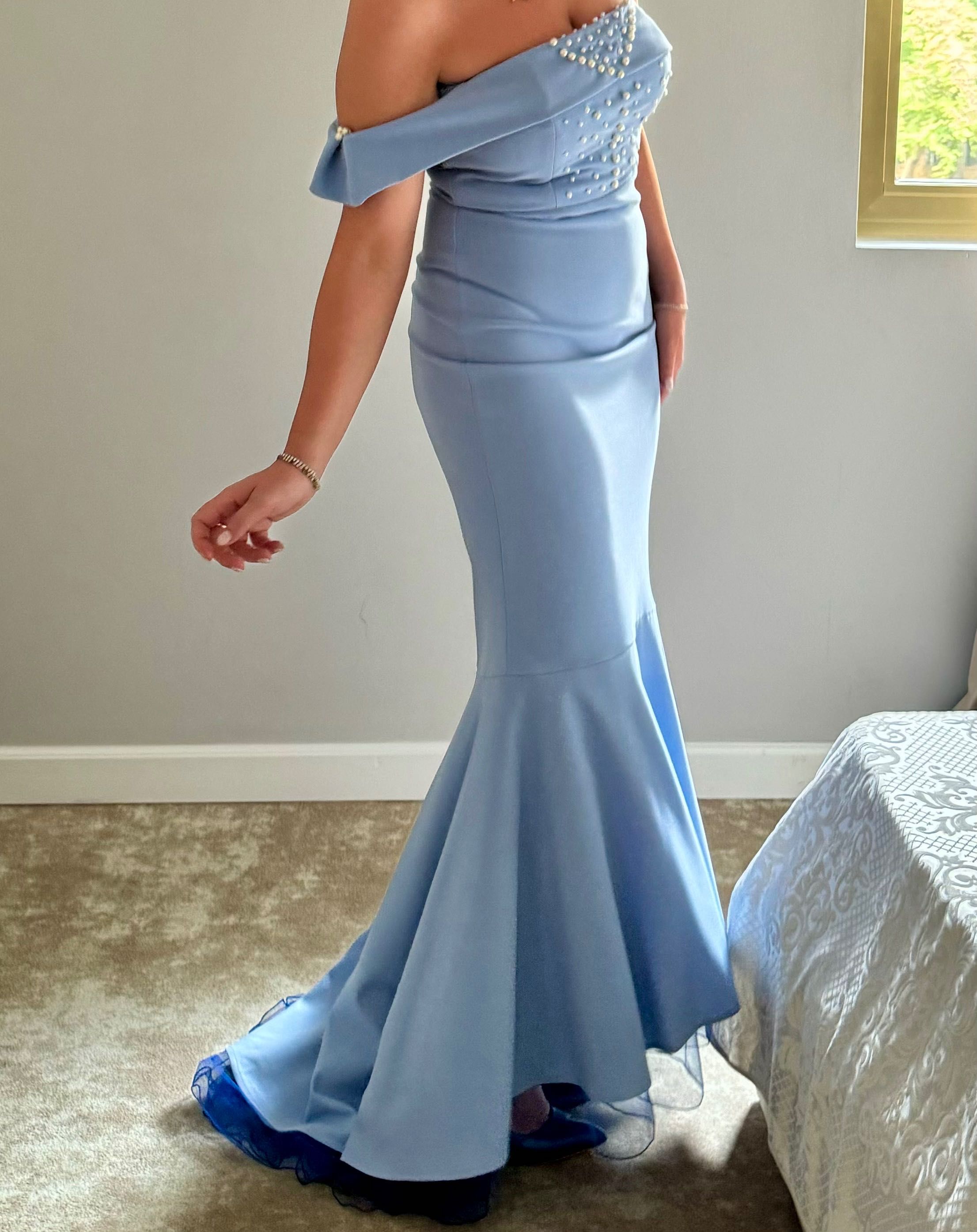 Rochie seară cu perle