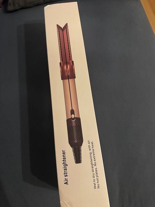 Uscator de par – air straighter- nou în cutie