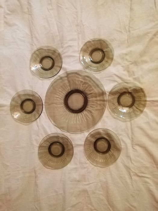 Farfurii din sticlă