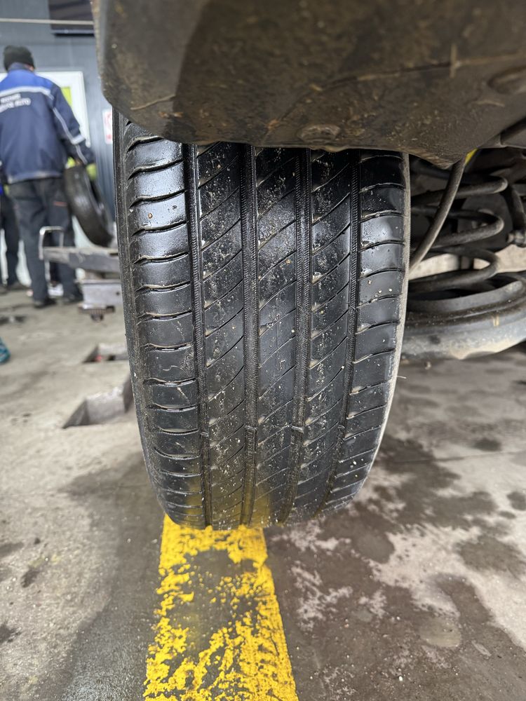 Set 4 Anvelope Michelin Primacy 4 215/55 R17 94V