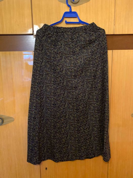 Дамска пола от естествена материя