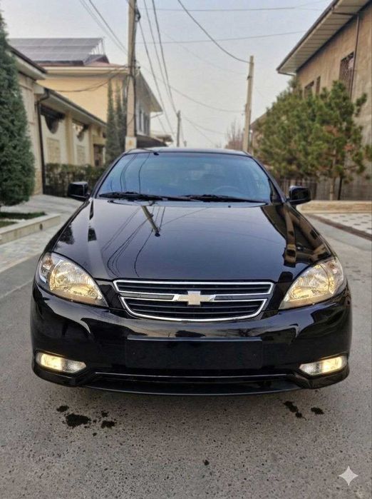 Gentra кора ранг/черный цвет 2024 год 3-позиция A/T