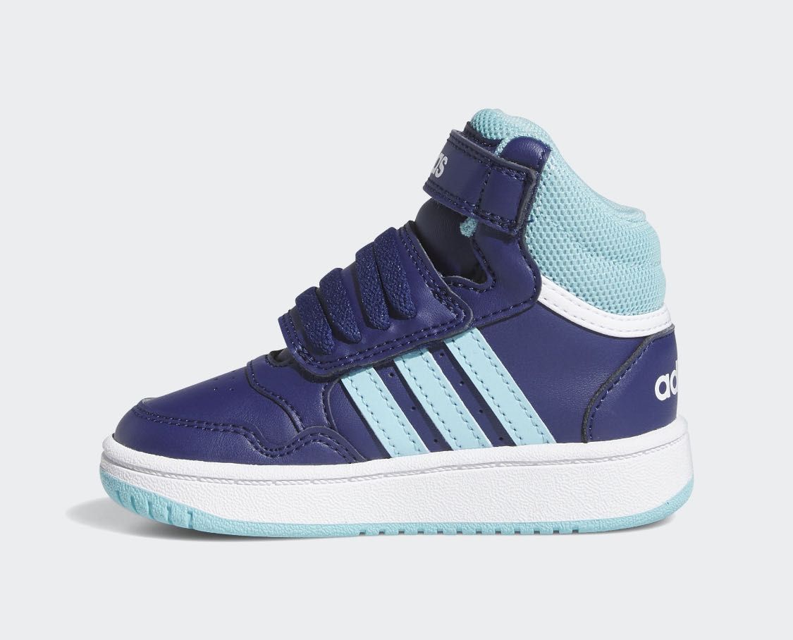 Детские кроссовки adidas