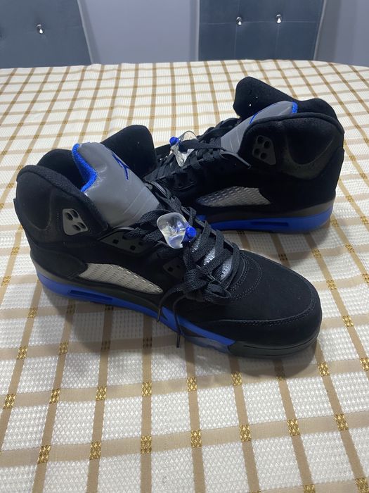 Jordan 5 albastru
