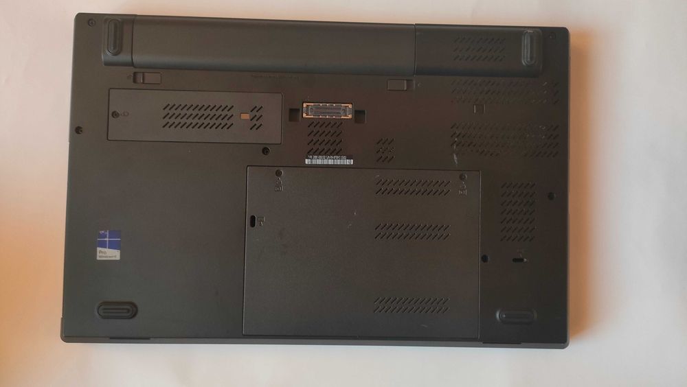 Lenovo t540p i3/ 500gb hdd/ 4gb здрава батерия