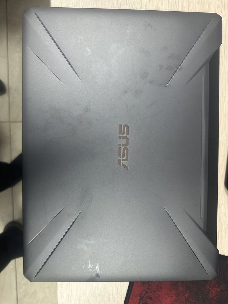 Ноутбук ASUS