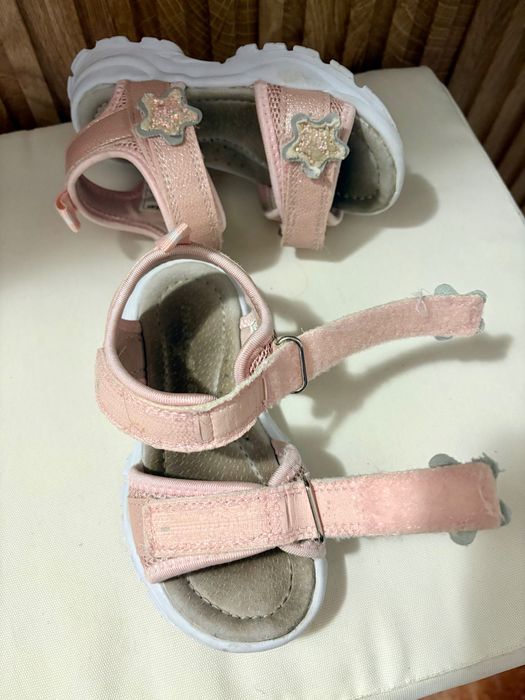 Детски сандали размер 25