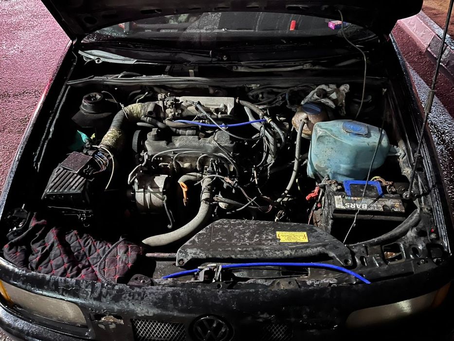 Продам пассат б3 инжектор 1.8