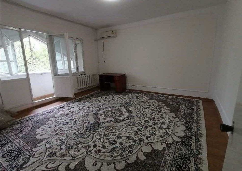 Shayxontoxur Gulobod maxalla, 9 etajli uyning 2-qavatida, 2 xonali uy