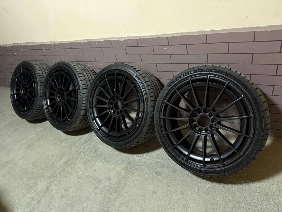 R19 diska odnorazmerniy