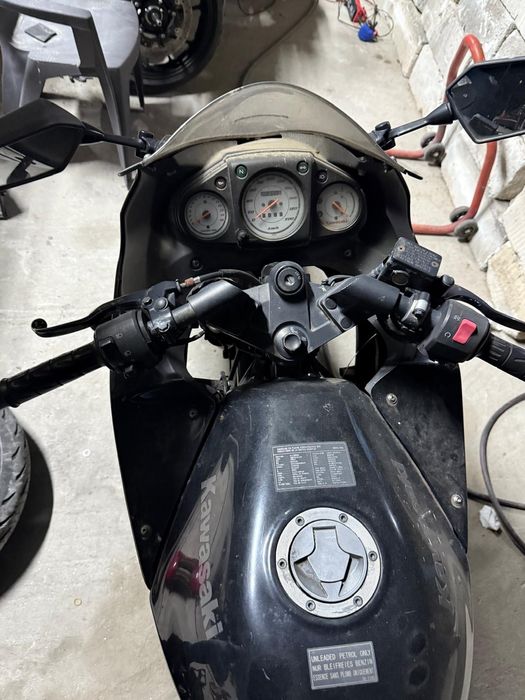 Dezmembrez kawasaki ninja 250 an 2011 motor functional