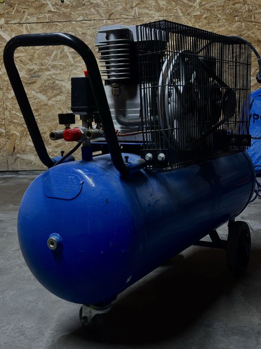 Compresor 100L.