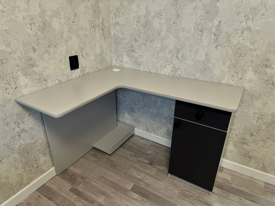 продам рабочий стол