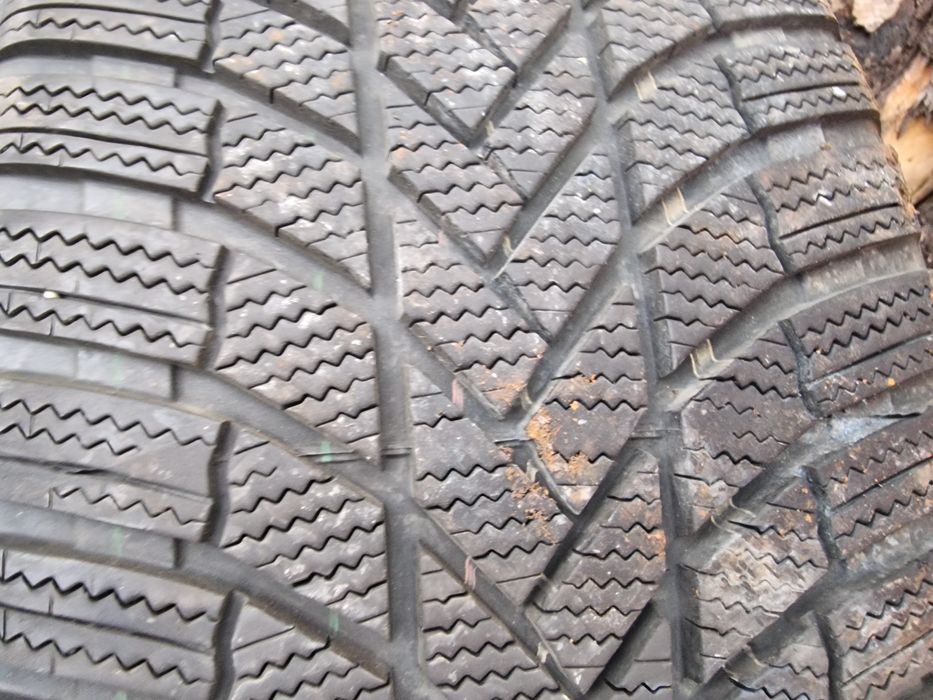 Anvelope 255/50R19 marca Bridgestone, M +S, DOT 2024,8 mm