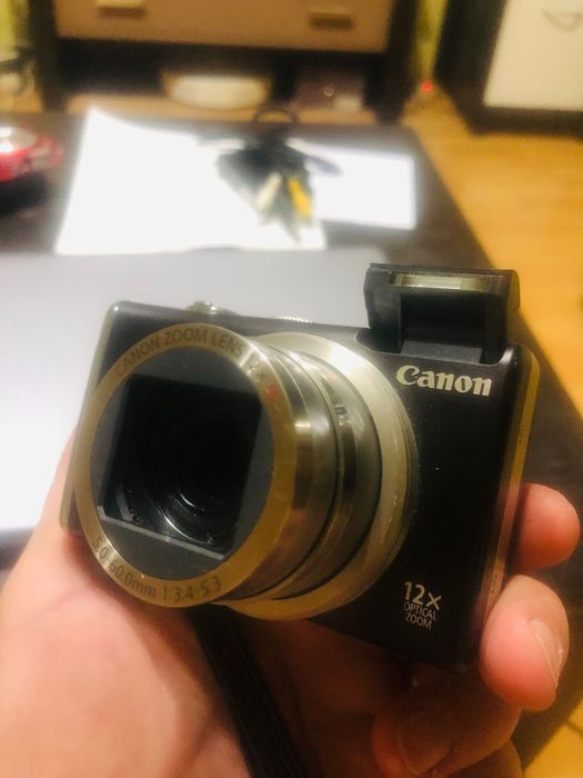 Camera foto Canon Powershot SX200 is 12.1mp, senzor CCD