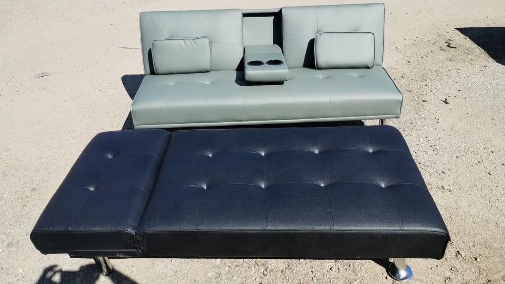 Vând canapea extensibila 170/95 cu suport de pahare