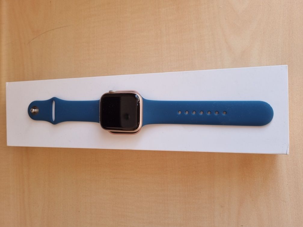 Apple watch s5 44mm умные часы