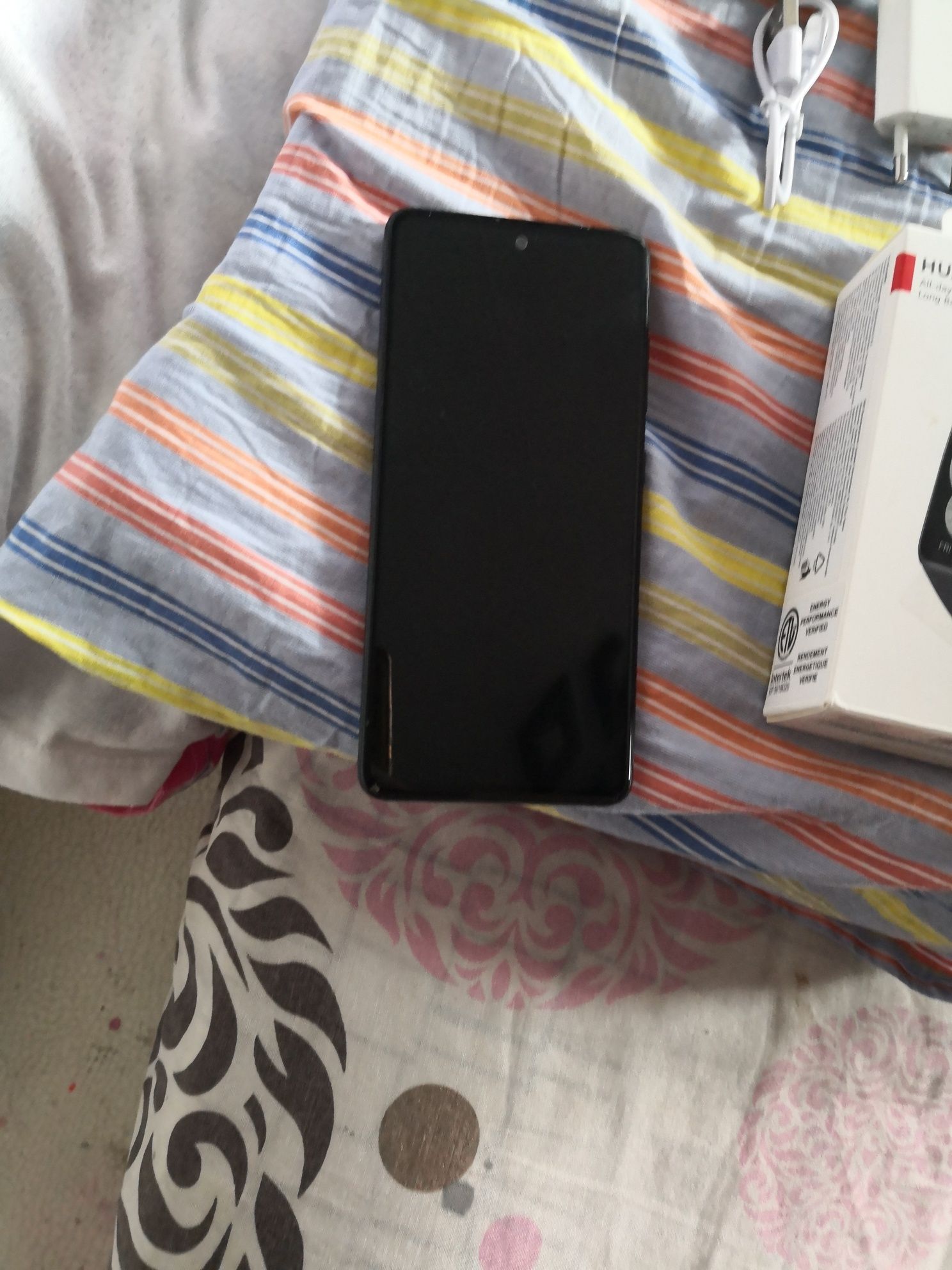 Samsung a51 128g часовник и слушалки